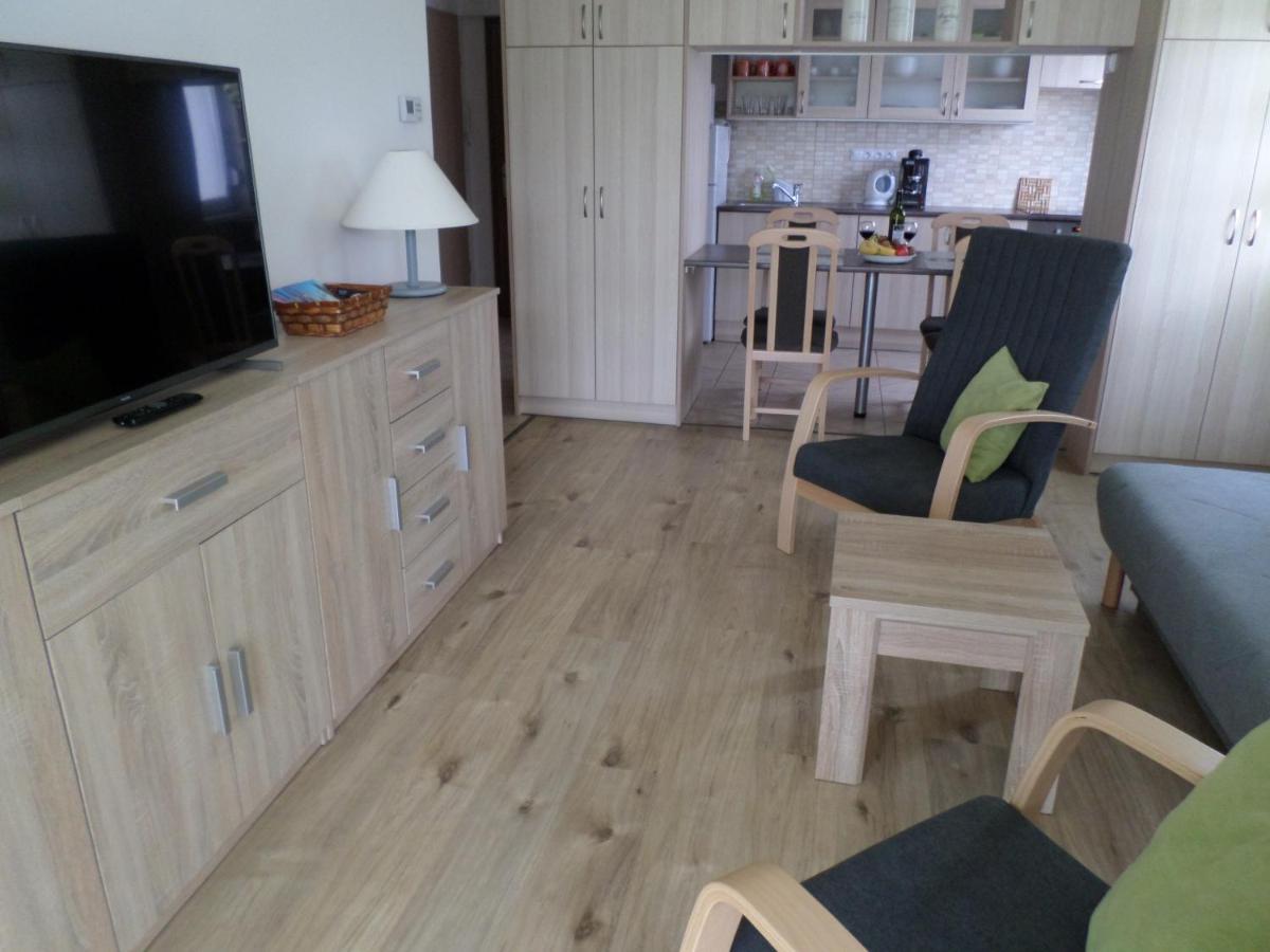 Lakoparki Apartman Veszprém Exterior foto