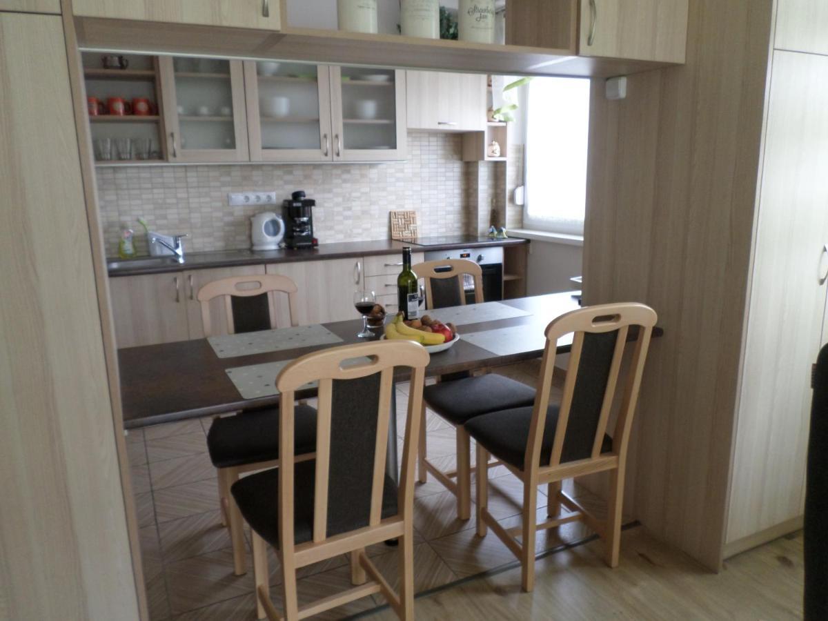 Lakoparki Apartman Veszprém Exterior foto