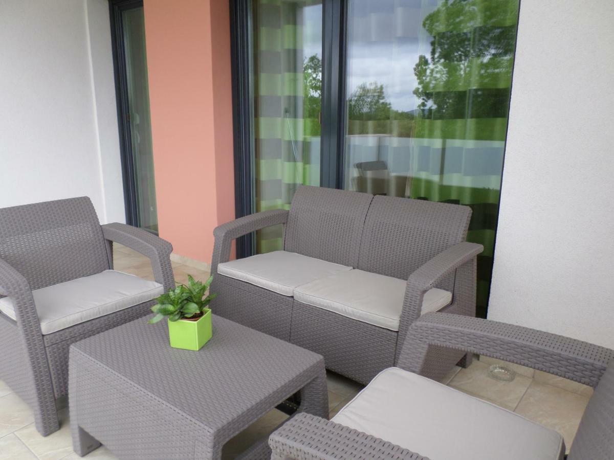 Lakoparki Apartman Veszprém Exterior foto
